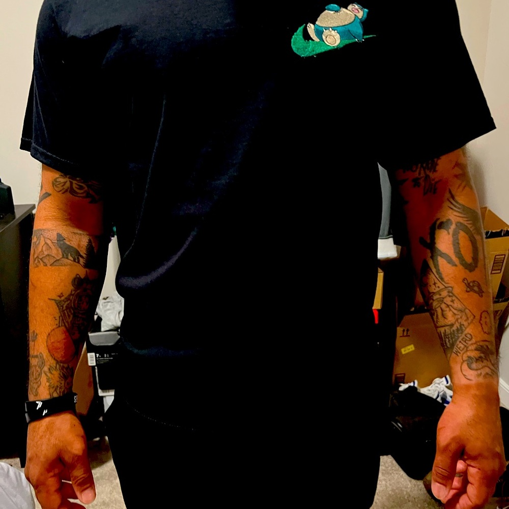 Black Pokémon t shirt with snorlax